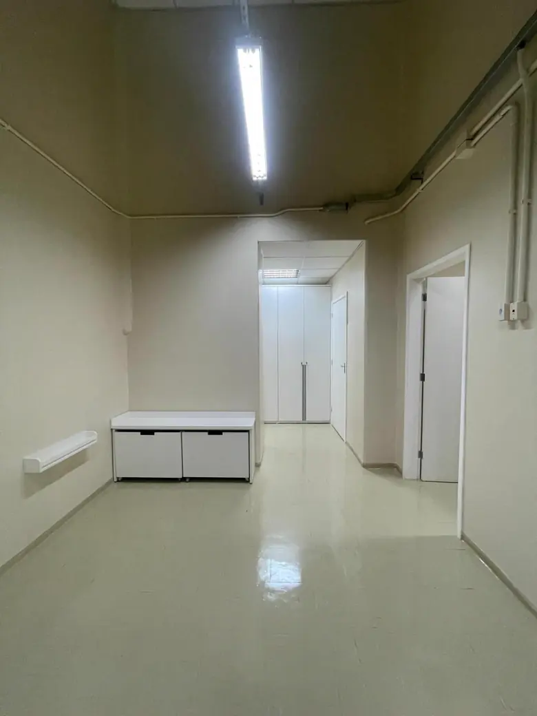 Ambiente com acabamento e marcenaria pela WS Construcoes